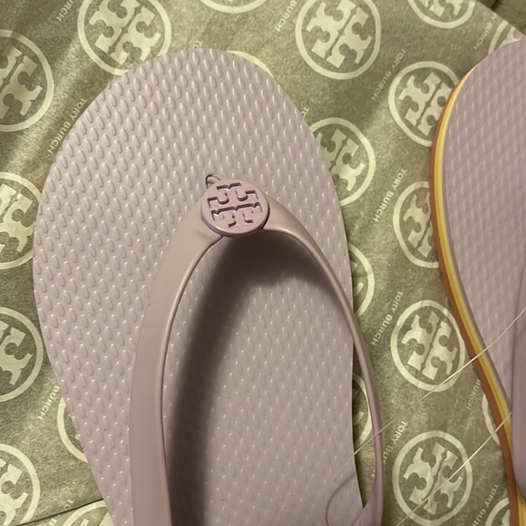 Tory Burch Flip Flop - Picture 4 of 9